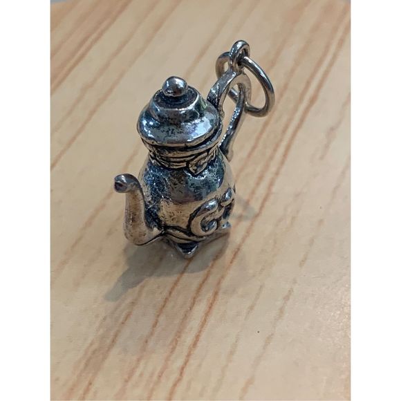 .925 Vintage Victorian Coffee Pot Sterling Silver Jewelry Charm - Picture 7 of 7
